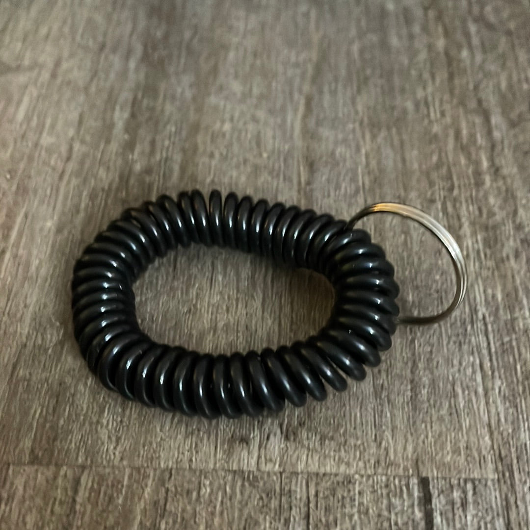 Elastic wristlet
